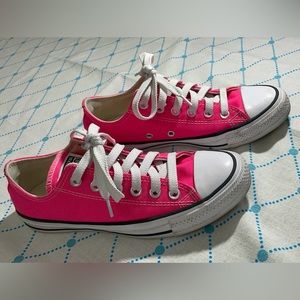 Neon Pink Converse!